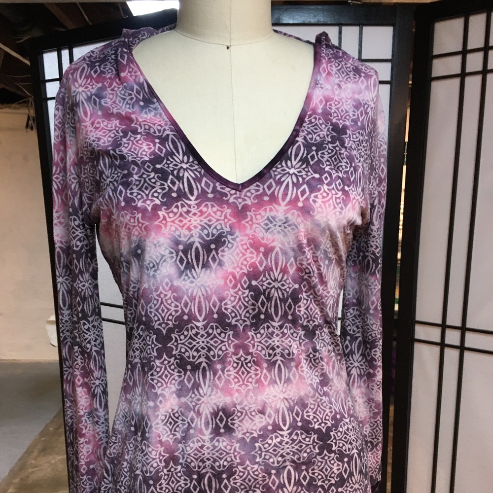 Lovely Prana Lightweight Hooded Top